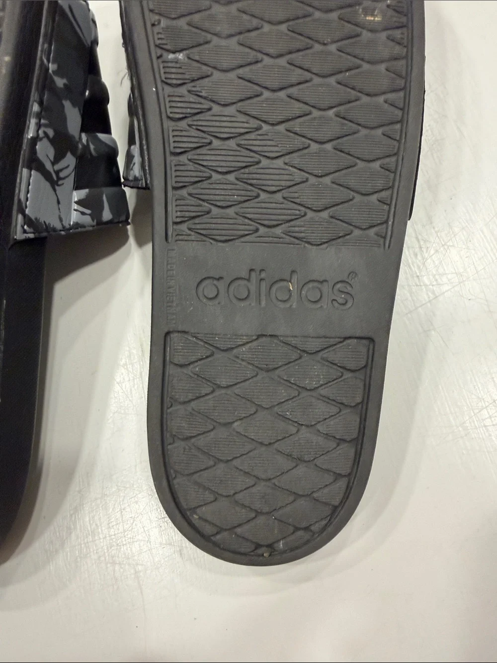 adidas Men's Black and Gray Patterned Slide Sandals